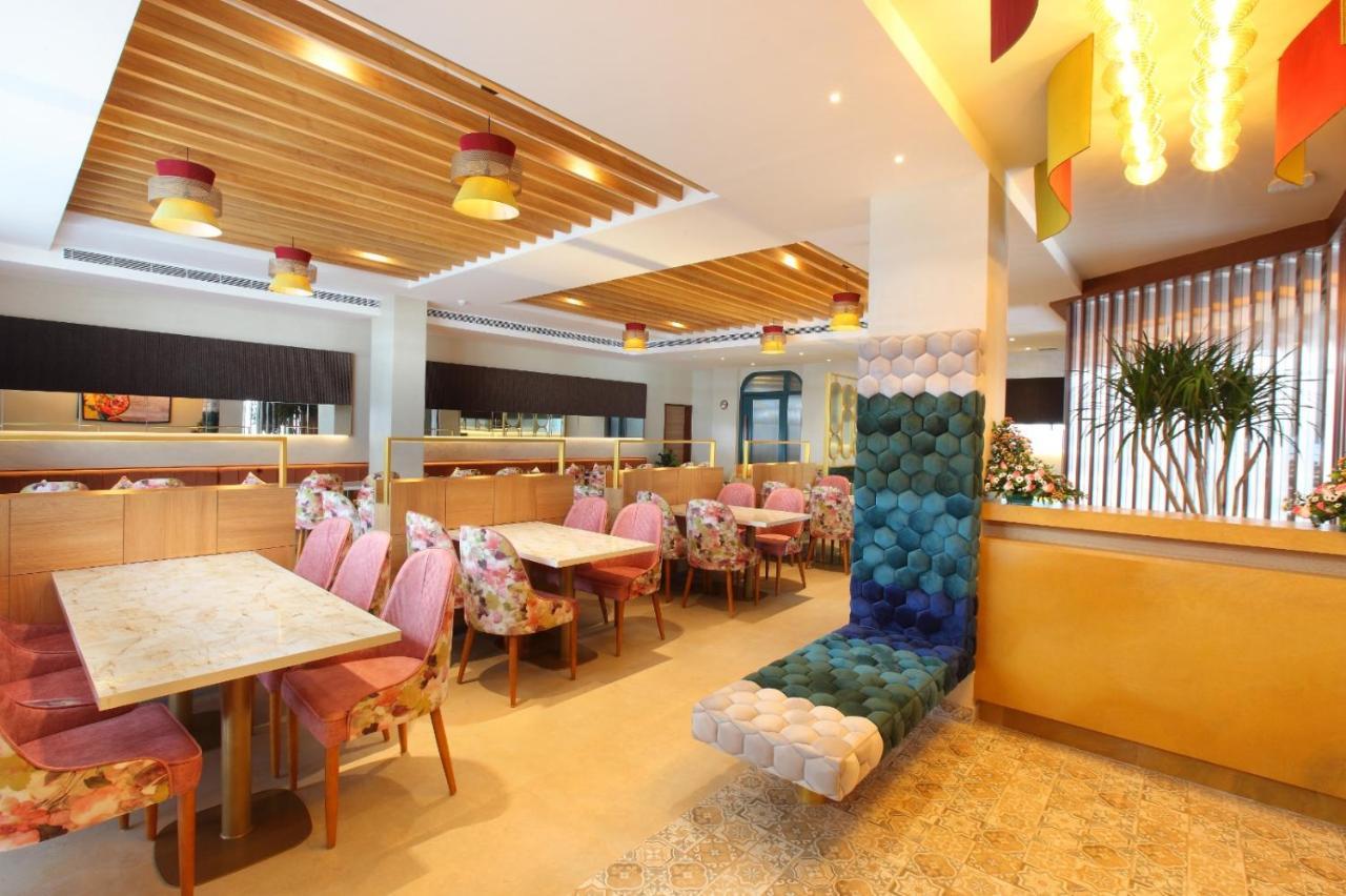 The Grand Ambassador Hotel Kottayam Esterno foto